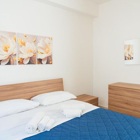Free Parking Napoli Vista Mare Apartment Ngoại thất bức ảnh