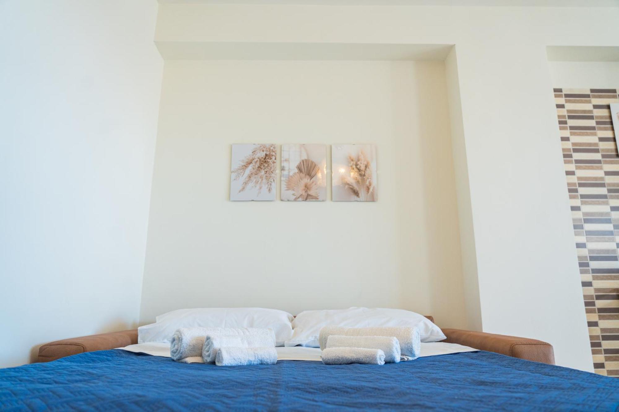 Free Parking Napoli Vista Mare Apartment Ngoại thất bức ảnh
